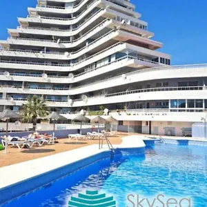 https://sky-sea-holidays-marina-blue.hotelsinnerja.org